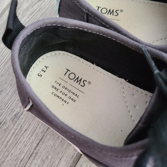 Toms youth kids lace up low top sneakers grey size 3.5 Y - Picture 7 of 11